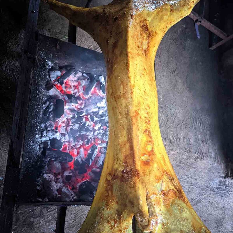 Kambing Guling & Live Music Rp 2.500.000 / 1 Paket